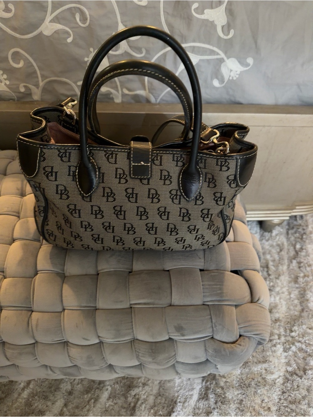 Dooney & Bourke Black & Gray Signature Logo Satchel - Picture 5 of 10